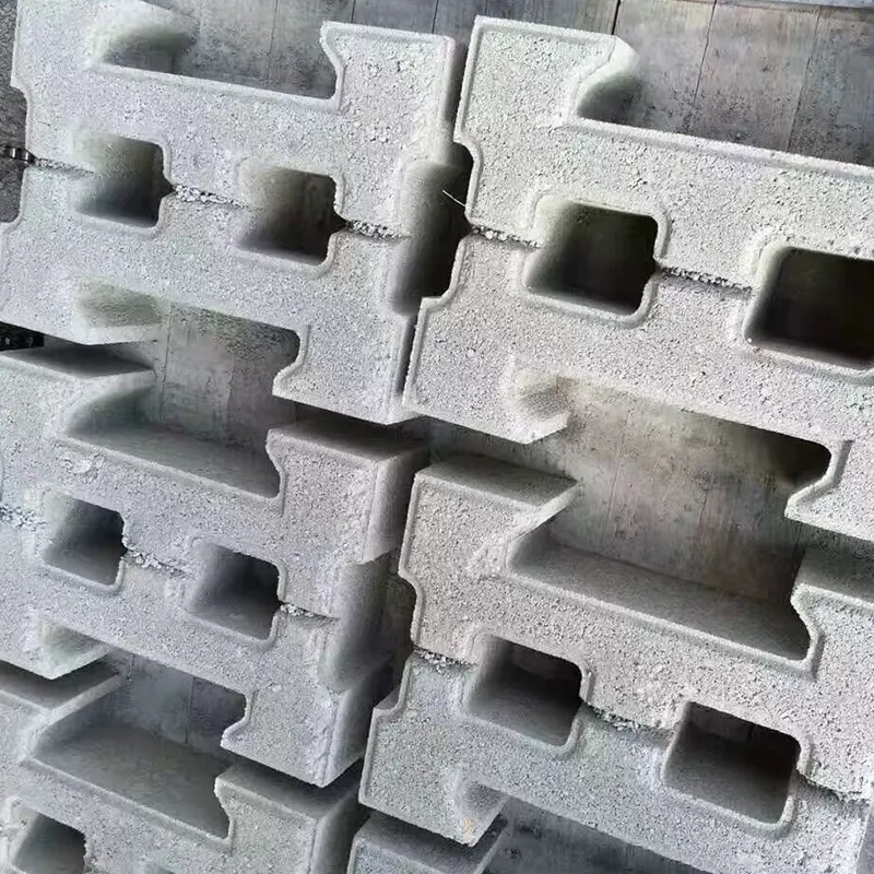Kalup za robnike: obsežen vodnik za proizvodne in obdelovalne stroje v industriji kalupov
