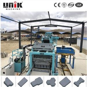 Stroj za oblikovanje betonskih izdelkov